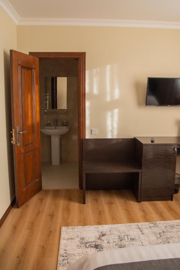 Hotel Vostok Tashkent Luaran gambar